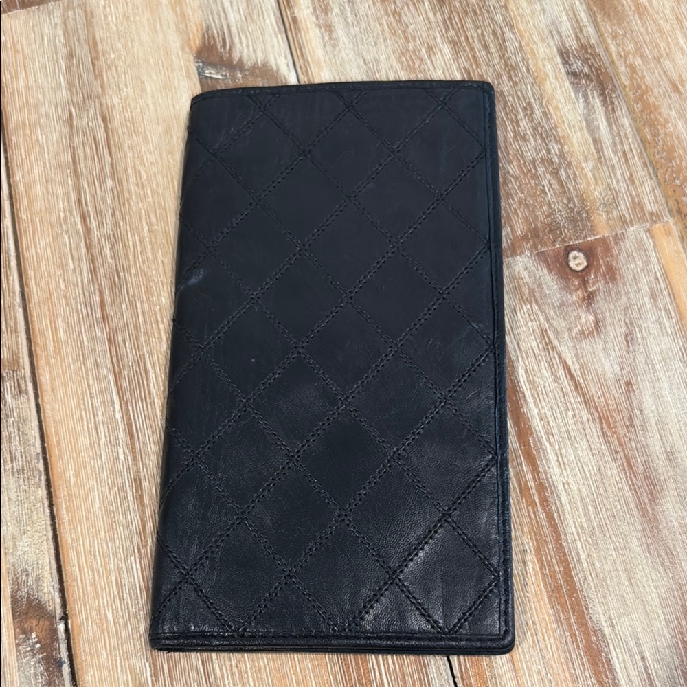 CHANEL Black Quilted Leather Wallet